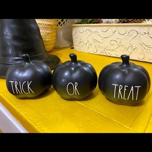 Rae Dunn Trick or Treat trio